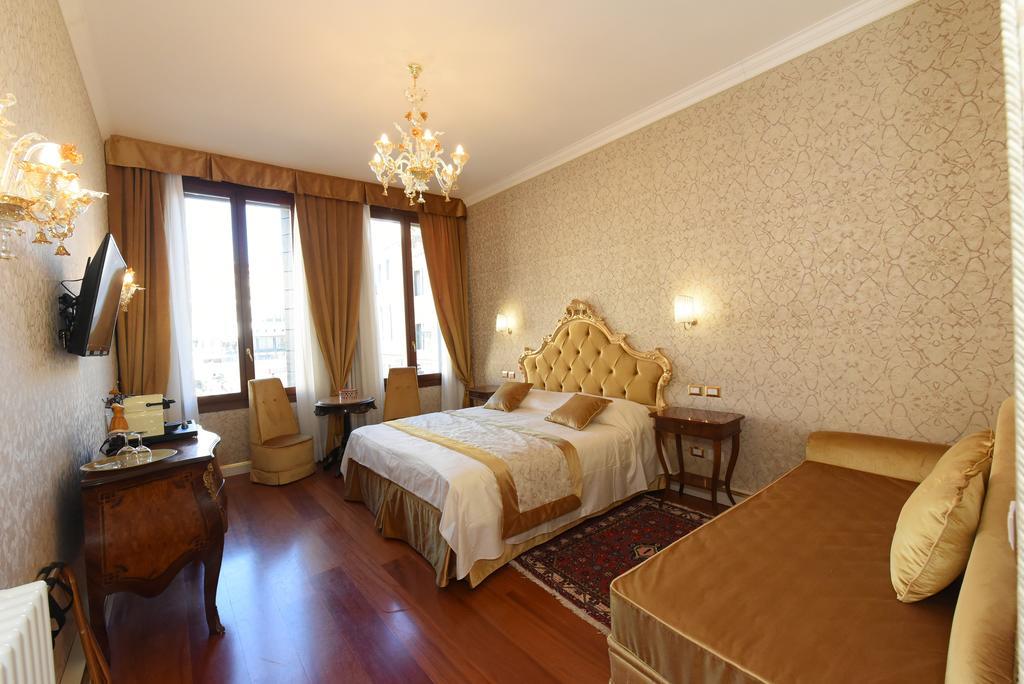40.17 San Marco 2* Venecia